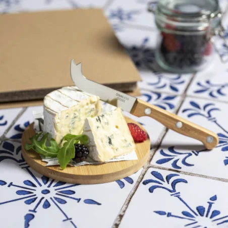 Plateau à fromage personnalisable et son couteau Nestor Plateau à fromage personnalisable et son couteau Nestor