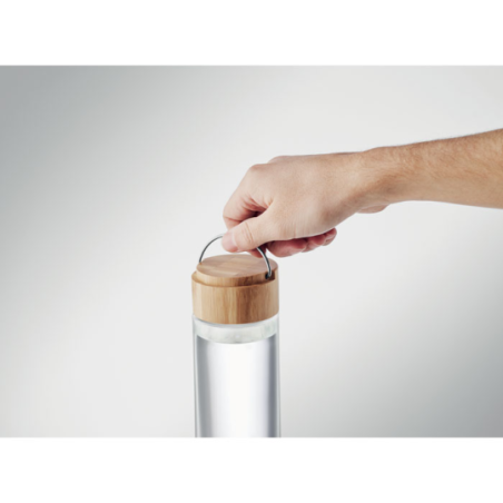 Bouteille en verre personnalisable avec son bouchon en bambou 500ml Bouteille en verre personnalisable avec son bouchon en bambou 500ml