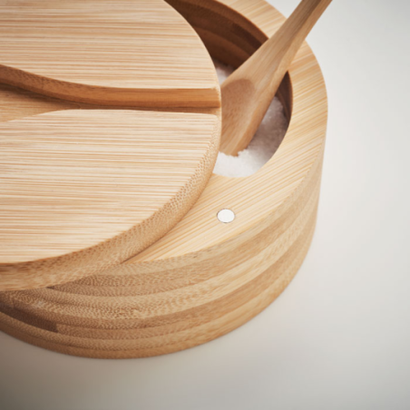 Boîte à sel et poivre en bambou personnalisé avec sa cuillère intégrée Boîte à sel et poivre en bambou personnalisé avec sa cuillère intégrée