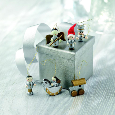Set personnalisable de 6 décorations pour sapin de Noël en bois Set personnalisable de 6 décorations pour sapin de Noël en bois