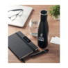Coffret cadeau personnalisé de luxe 3 pièces avec un carnet A5 en RPET, stylo à bille twist et bouteille en acier inox à double Coffret cadeau personnalisé de luxe 3 pièces avec un carnet A5 en RPET, stylo à bille twist et bouteille en acier inox à double