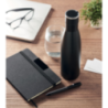Coffret cadeau personnalisé de luxe 3 pièces avec un carnet A5 en RPET, stylo à bille twist et bouteille en acier inox à double Coffret cadeau personnalisé de luxe 3 pièces avec un carnet A5 en RPET, stylo à bille twist et bouteille en acier inox à double