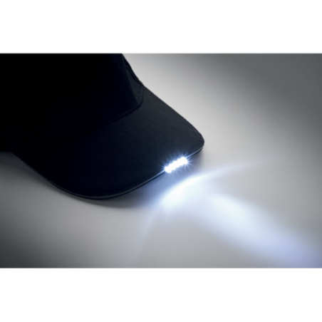 Casquette publicitaire en coton 200 g/m2 avec LED dans la visière 5 pans - LUZCAP Casquette publicitaire en coton 200 g/m2 avec LED dans la visière 5 pans - LUZCAP