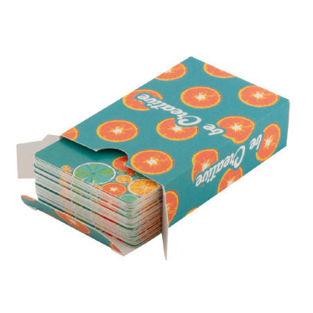 Jeu de carte personnalisable avec boîte en papier cartonnée Jeu de carte personnalisable avec boîte en papier cartonnée