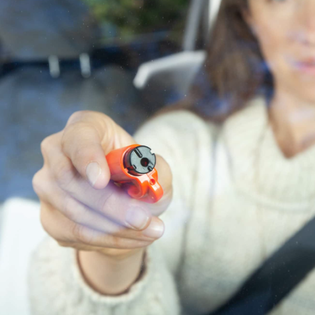 Porte-clés de survie personnalisé RESQME® coupe ceinture et brise vitre breveté