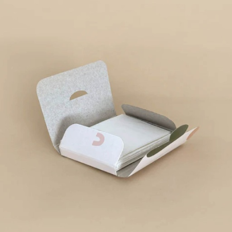 Étui personnalisable en carton avec 2 mouchoirs en papier biodégradable - Made in Europe