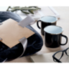 Coffret cocooning personnalisable avec un plaid et 2 mugs émaillé 350ml - AGRADABLE Coffret cocooning personnalisable avec un plaid et 2 mugs émaillé 350ml - AGRADABLE